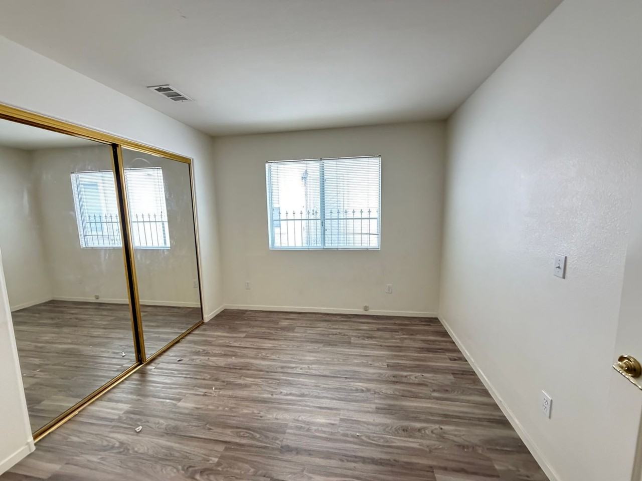 9841 Double Rock Dr - Photo 7 of 10