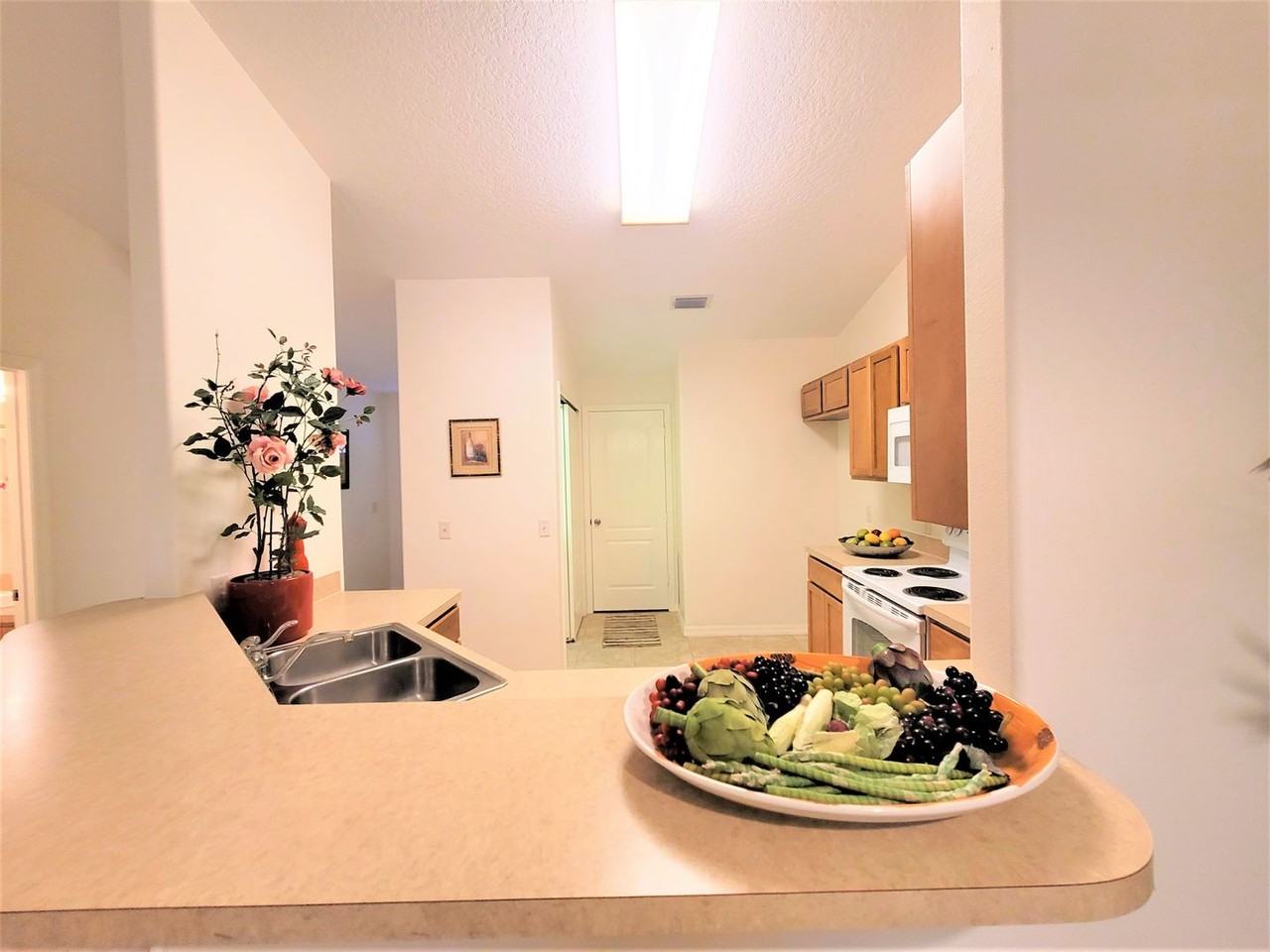 351 Del Monte Rd #B - Photo 6 of 31