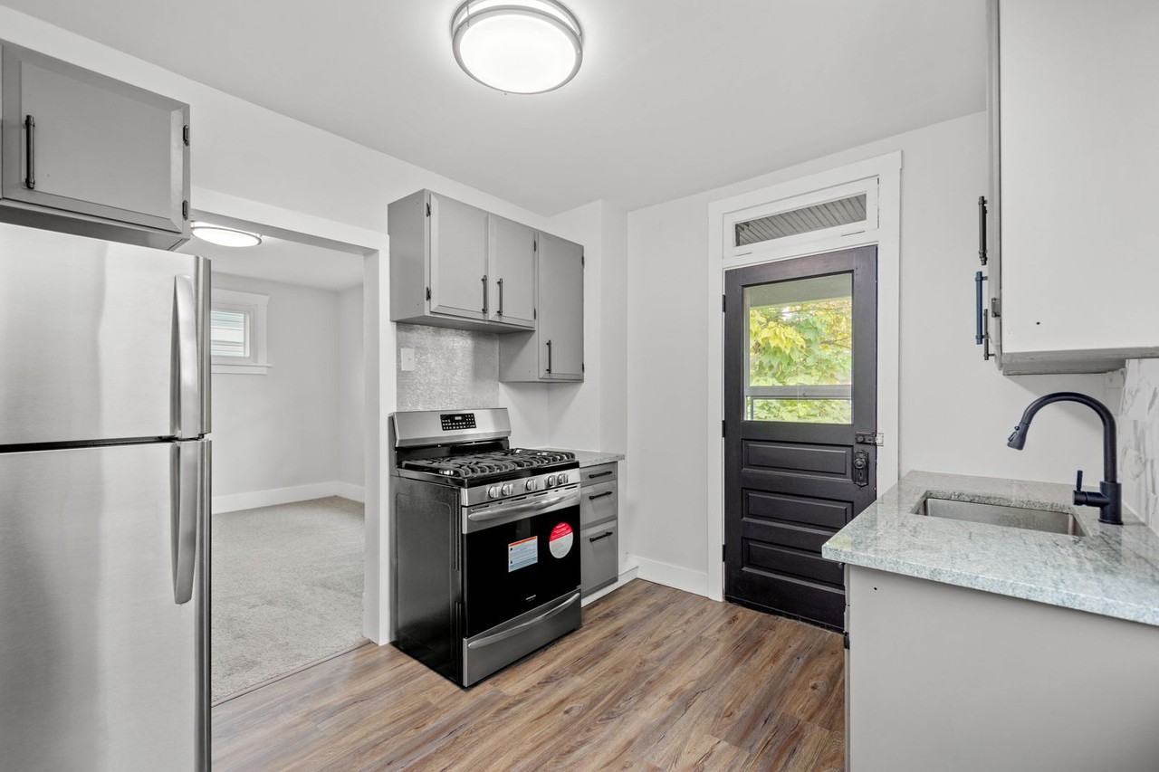 2011 Texdale St - Photo 7 of 34