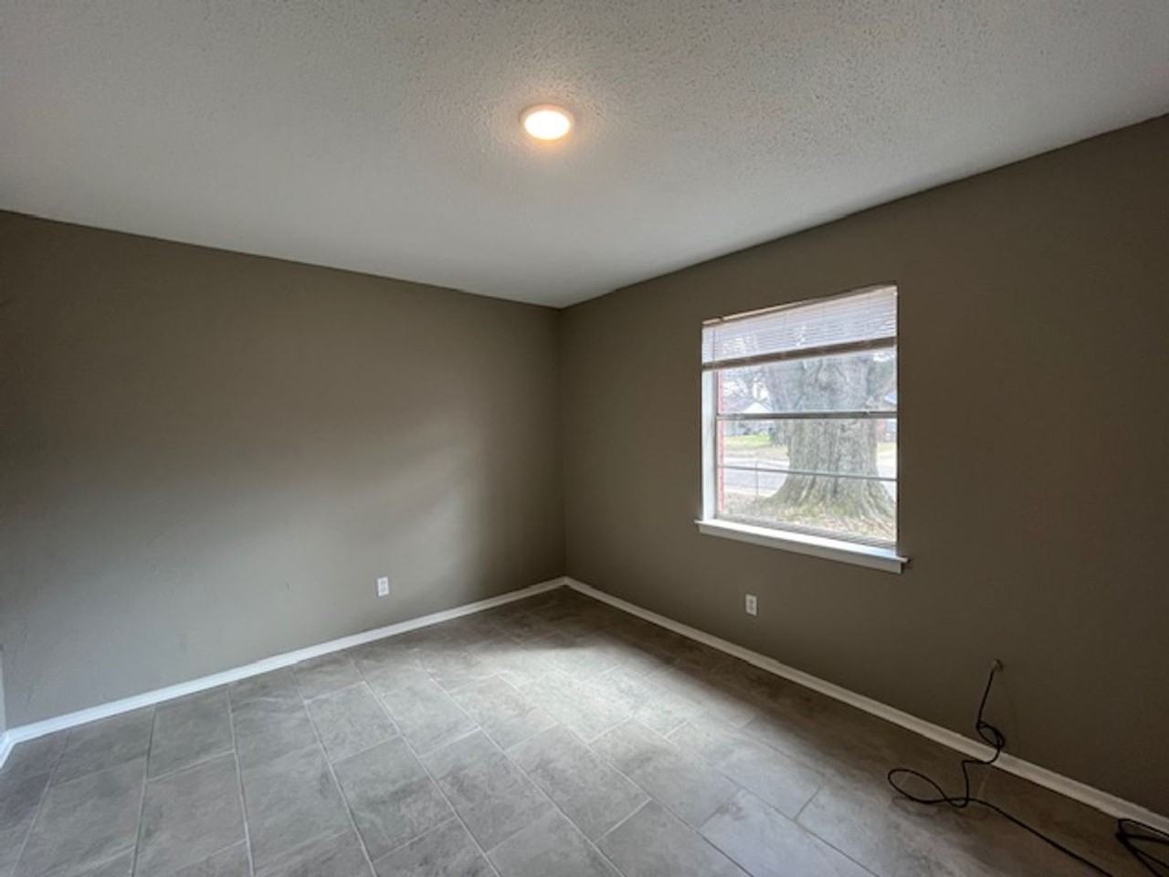 3016 Mayfair Dr - Photo 5 of 10