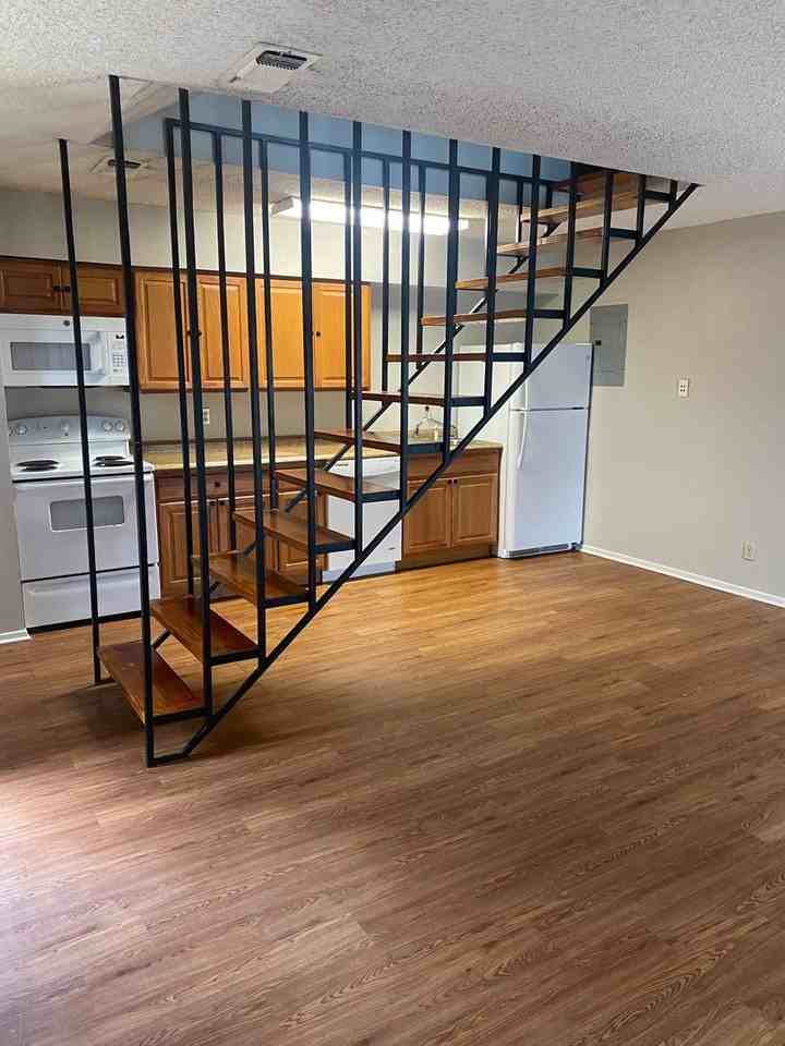 513 S Bowen Rd #J - Photo 2 of 11