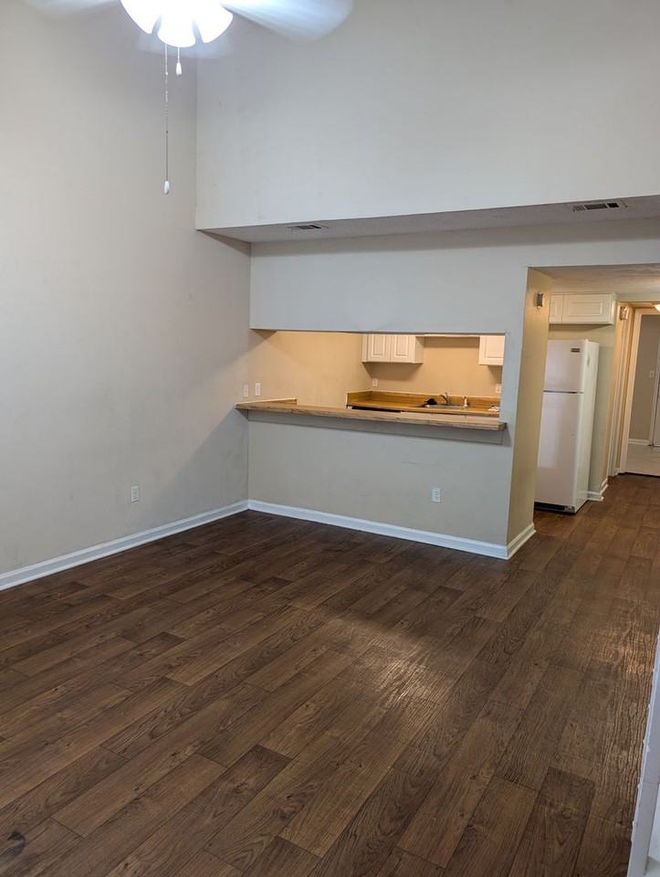 2139 Sandpiper St - Photo 2 of 14