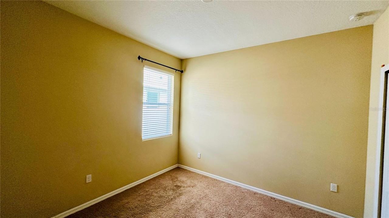 2568 Isabela Ter - Photo 6 of 13