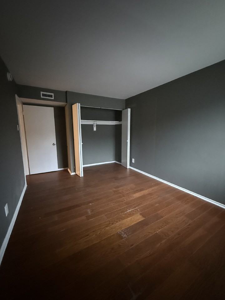 3928 Stone Gate Dr Apt D - Photo 4 of 27