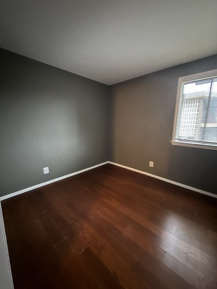 3928 Stone Gate Dr Apt D - Photo 7 of 27