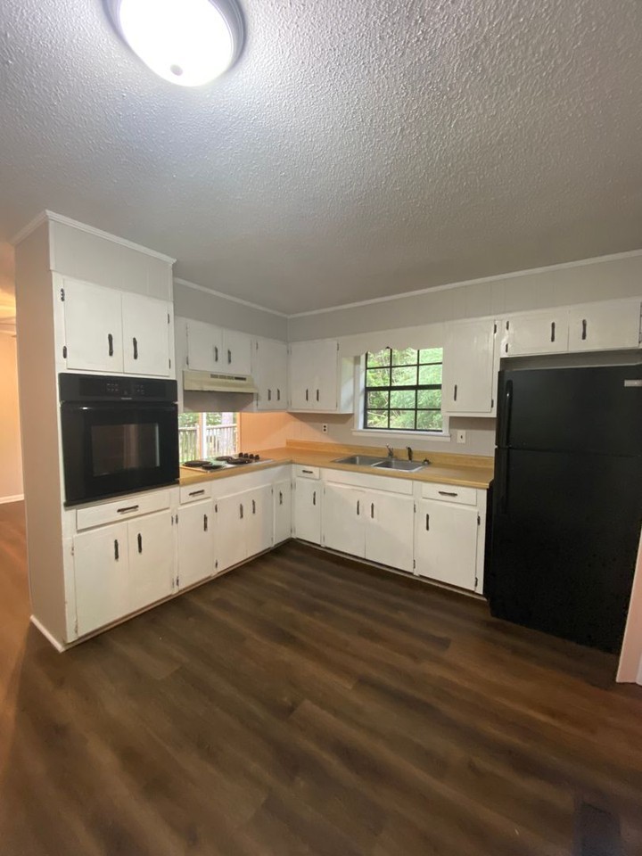 904 Carson Ln Sw - Photo 3 of 10