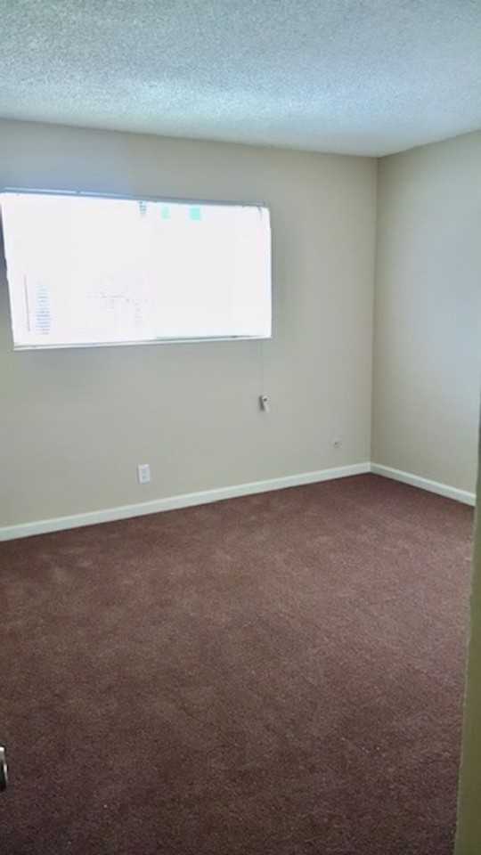 2112 L St #4 - Photo 6 of 12