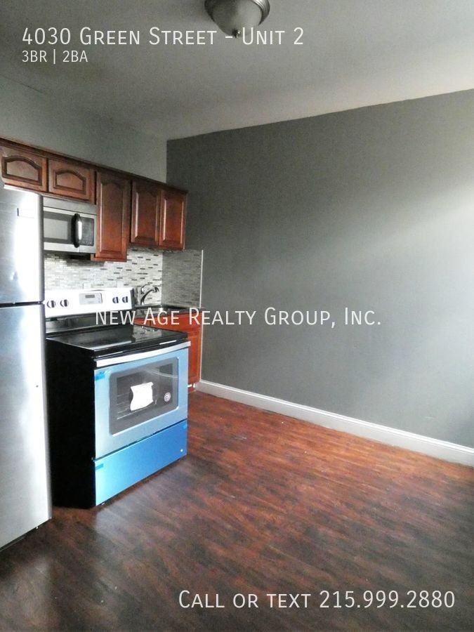 4030 Green St #2 - Photo 4 of 17