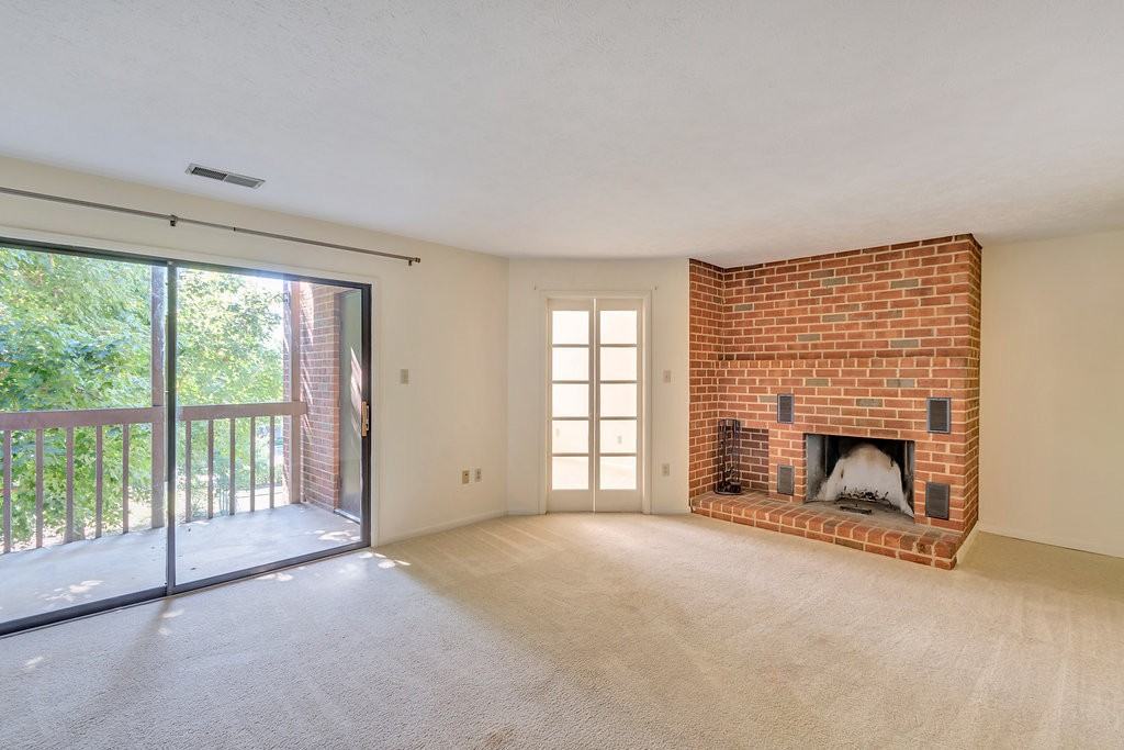 134 Turtle Creek Rd - Photo 4 of 25