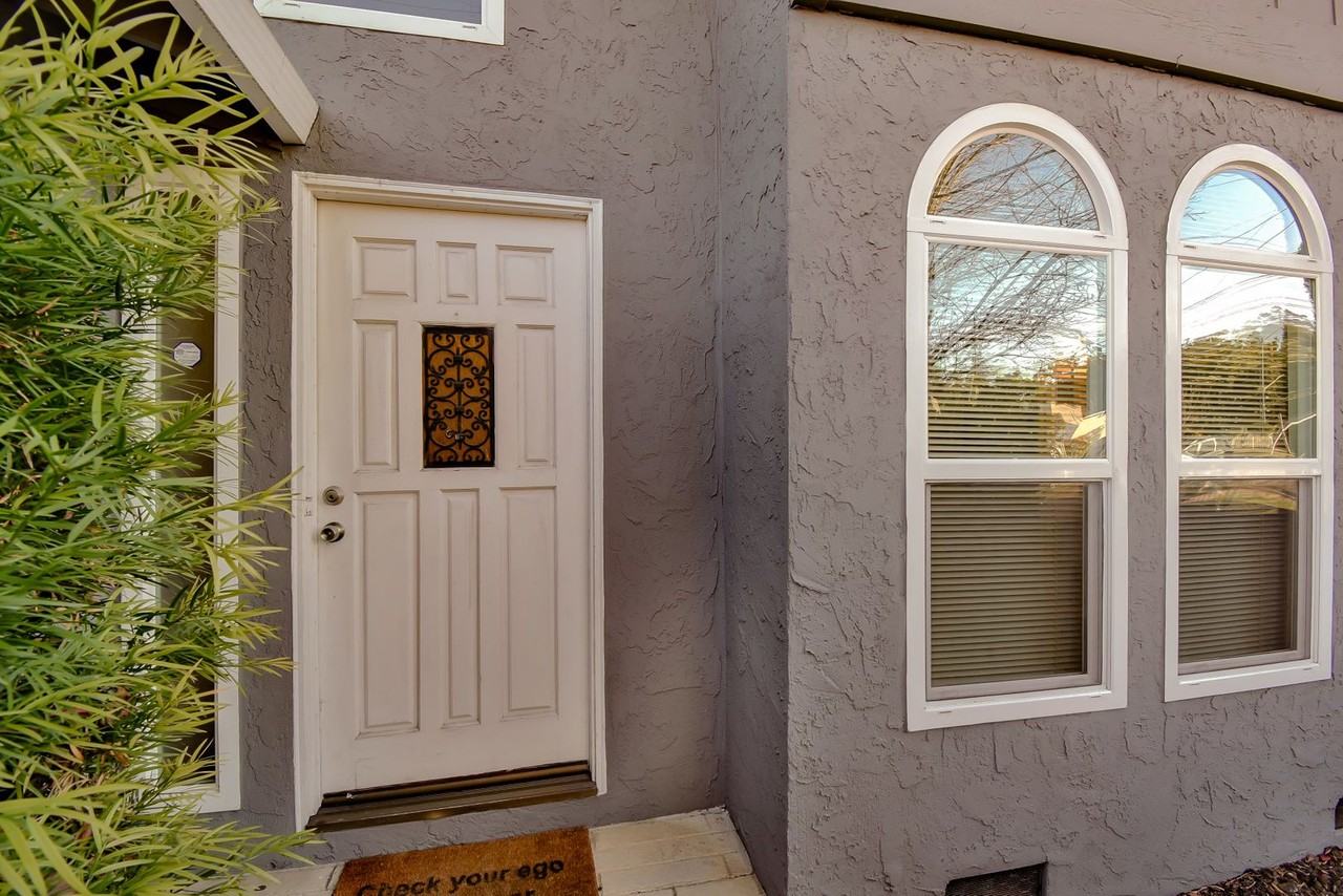 1155 Lincoln St - Photo 4 of 49