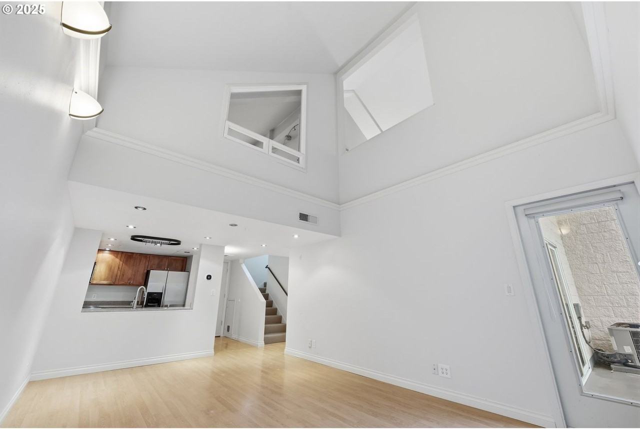 6625 W Burnside St #250 - Photo 7 of 33