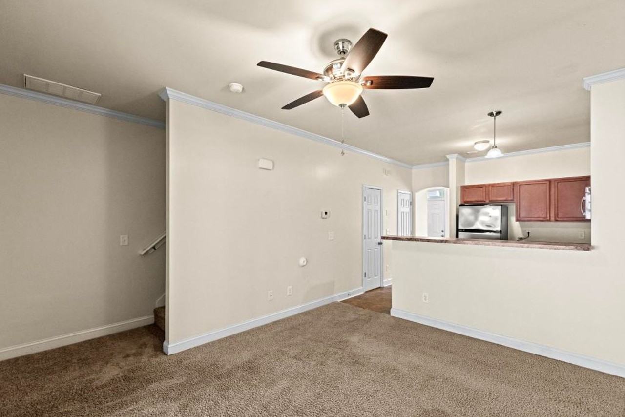 410 Glenhaven Ln - Photo 6 of 22