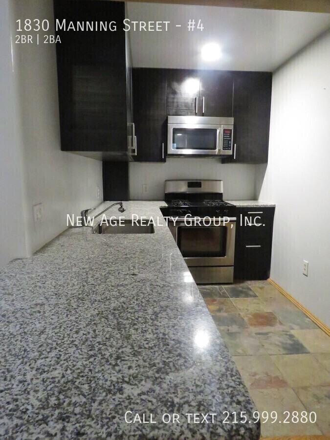 1830 Manning St #4 - Photo 6 of 37