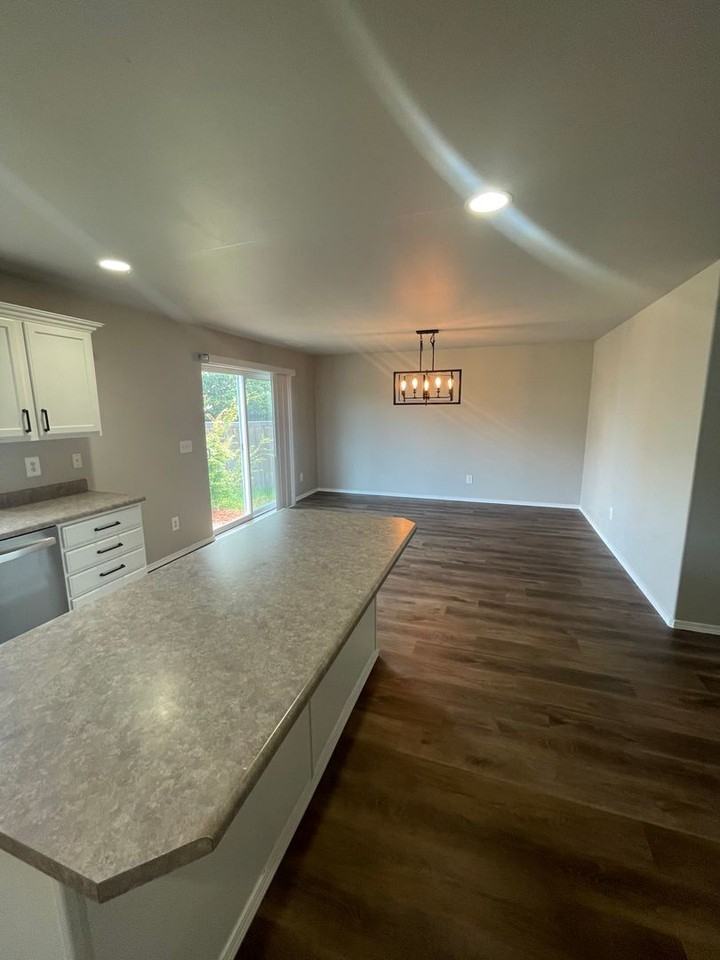 9507 187th Street Ct E - Photo 7 of 24