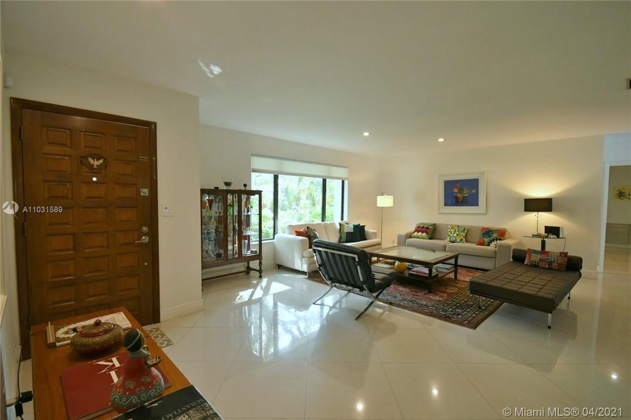 16100 Sw 76th Ave - Photo 6 of 9