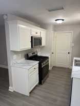 425 Price Dr - Photo 1 of 1