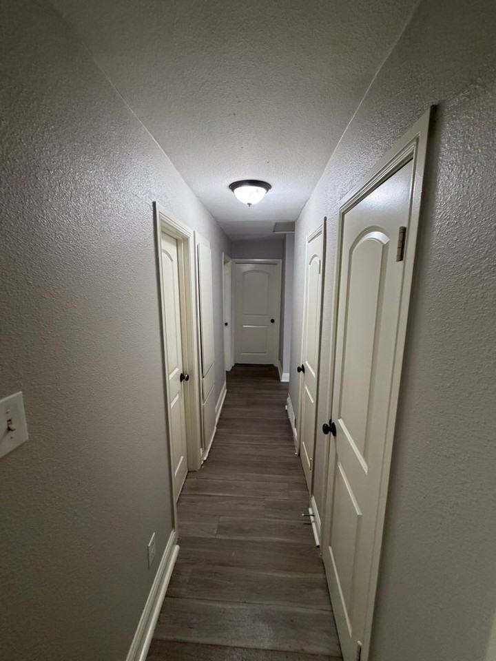 425 Price Dr - Photo 5 of 18