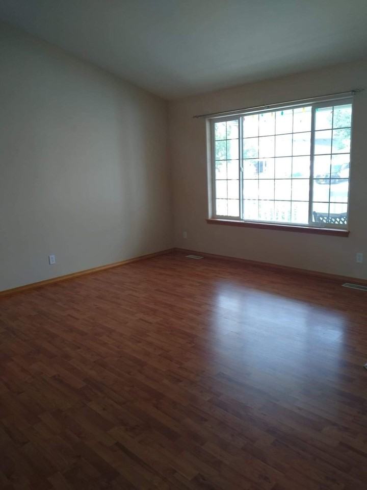 2768 W Tours Dr - Photo 6 of 23