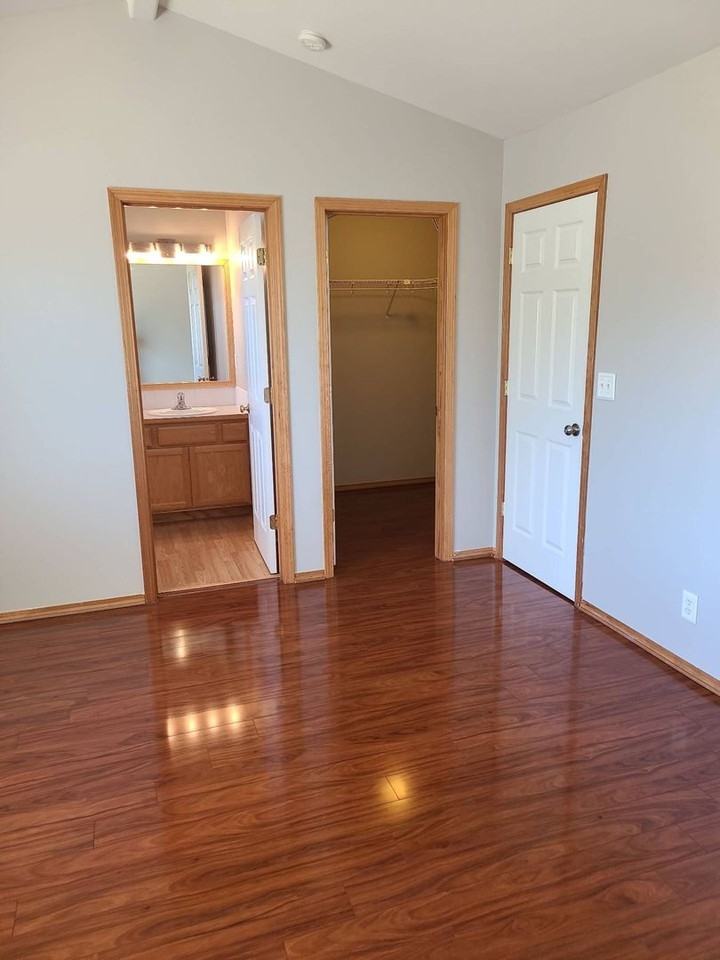 2768 W Tours Dr - Photo 7 of 23