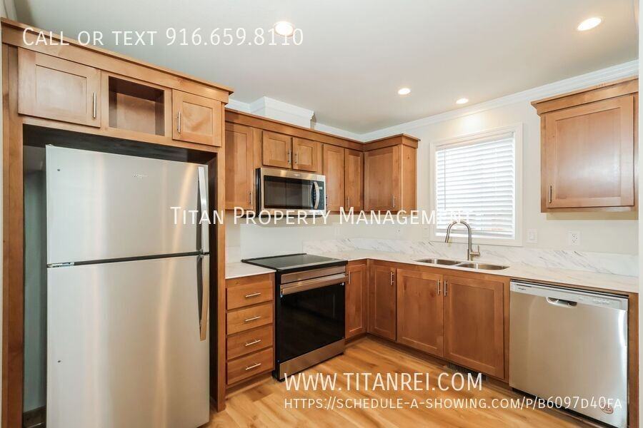 313 Vandenberg Cir #A - Photo 5 of 14