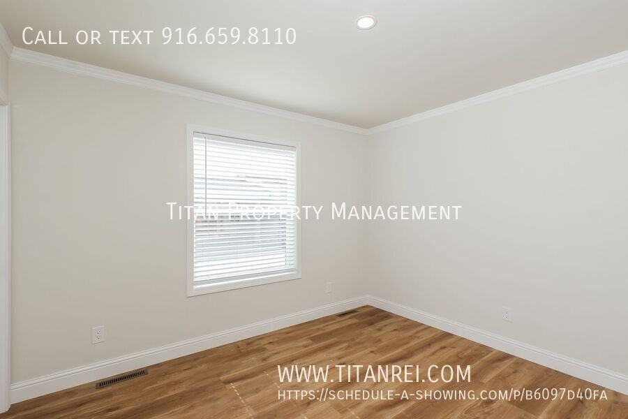 313 Vandenberg Cir #A - Photo 6 of 14