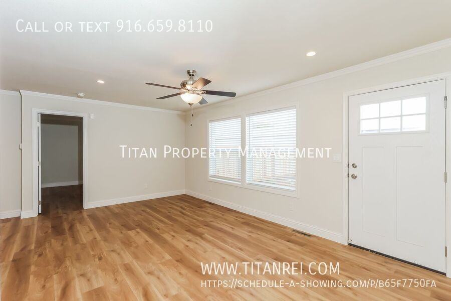 315 Vandenberg Cir - Photo 3 of 14