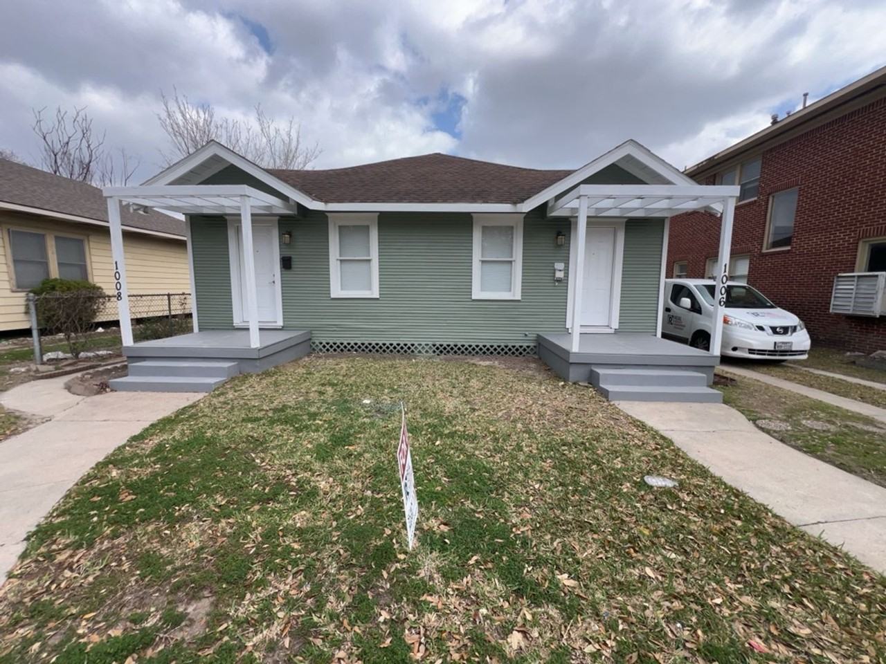 1006 Studewood St - Photo 2 of 15