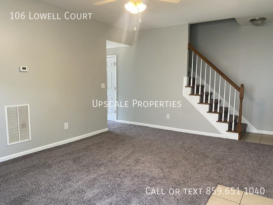 106 Lowell Ct - Photo 5 of 14