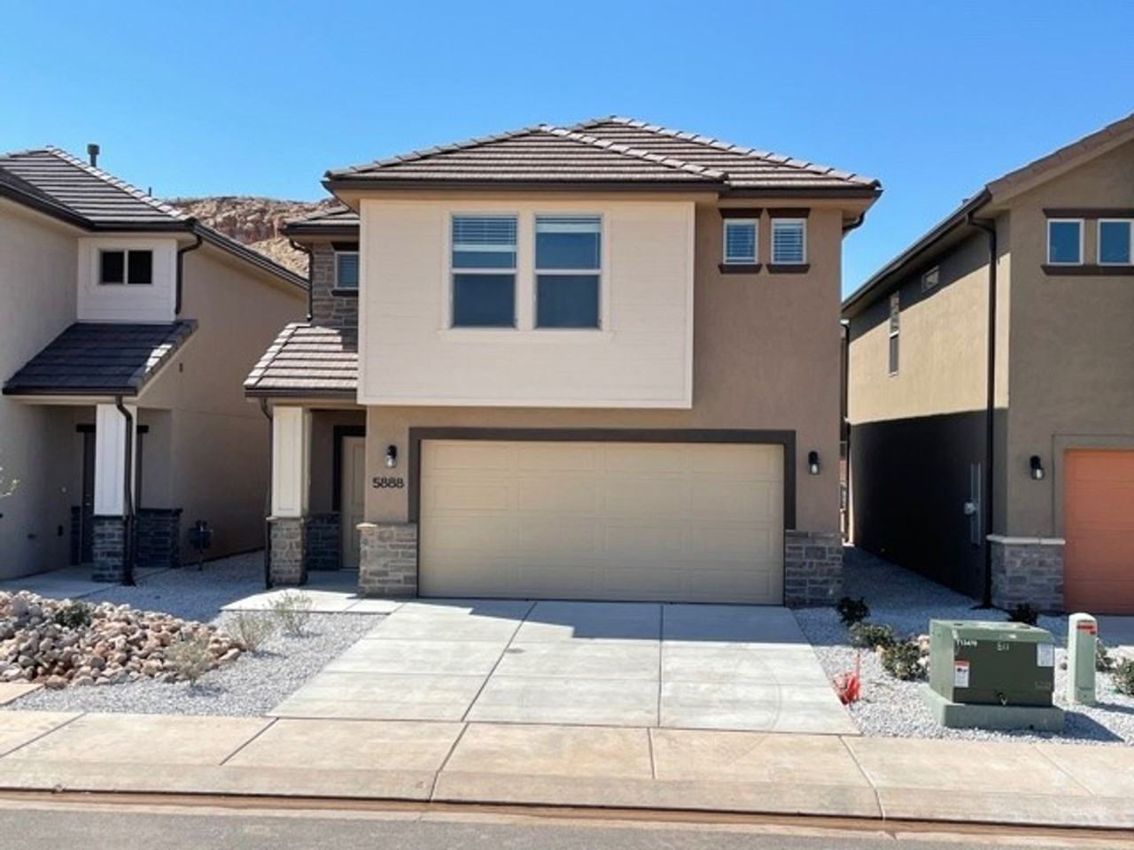 5888 S Fairlane Way - Photo 2 of 21