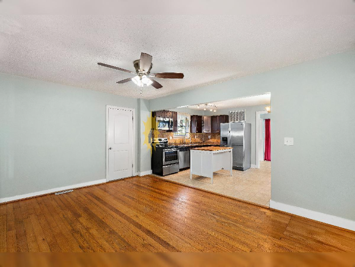 5324 Ashby St - Photo 2 of 9