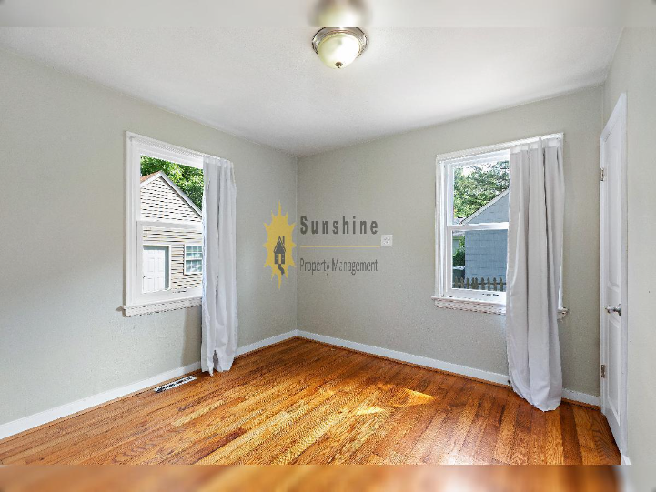 5324 Ashby St - Photo 6 of 9