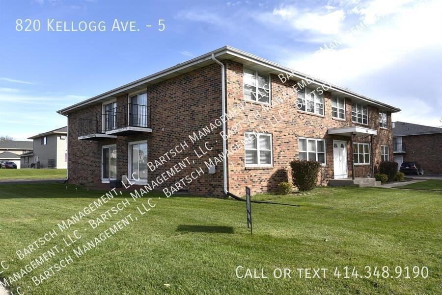 820 Kellogg Ave #5