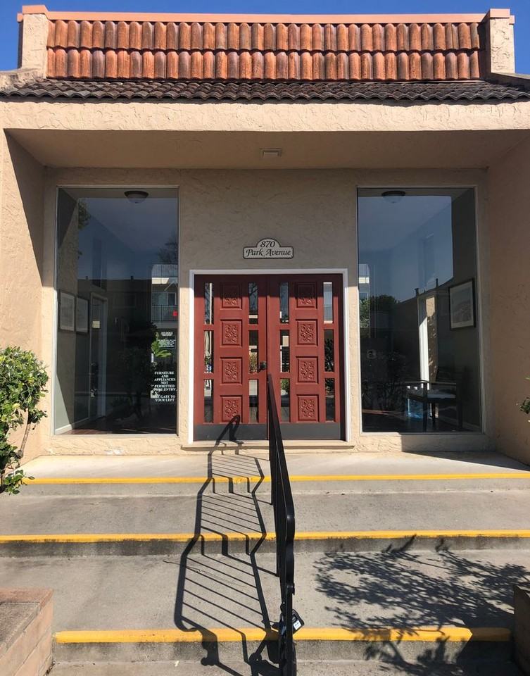 870 Park Ave #202 - Photo 3 of 17