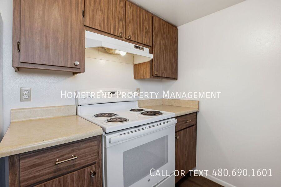 106 S Glenmar Rd #8 - Photo 4 of 18