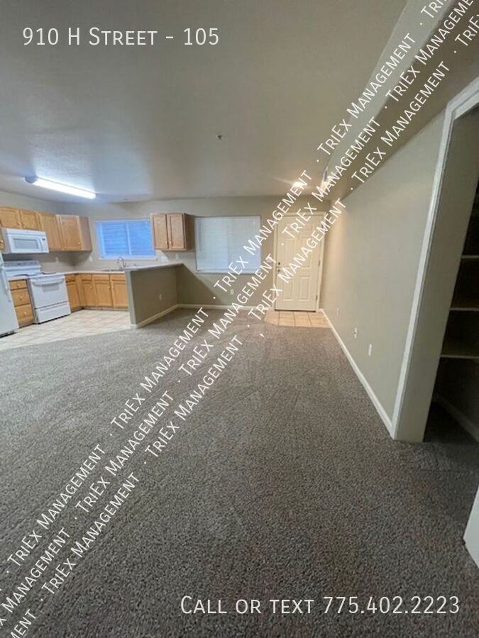 910 H St #105 - Photo 5 of 27