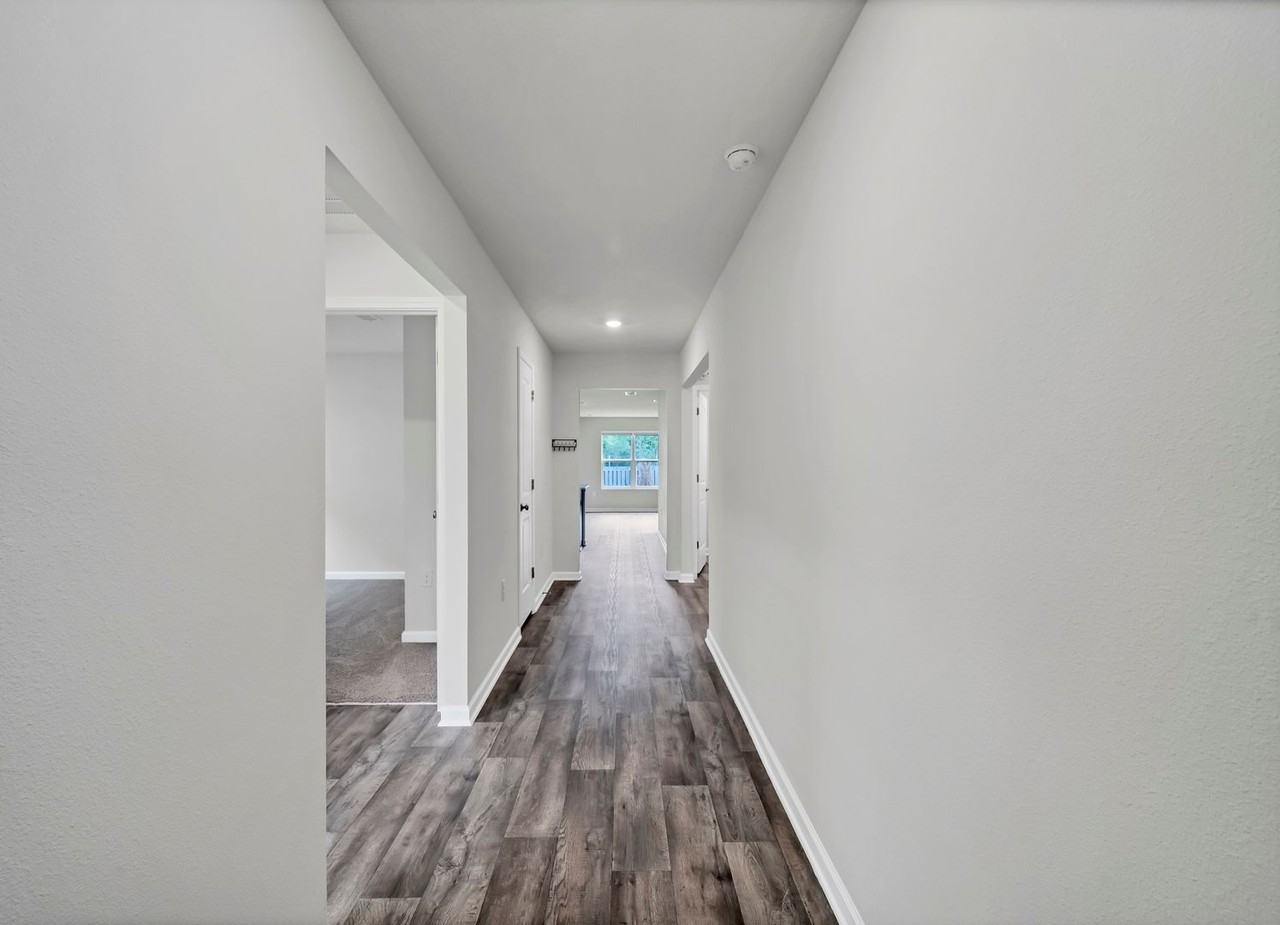 1035 Limpkin St - Photo 3 of 39