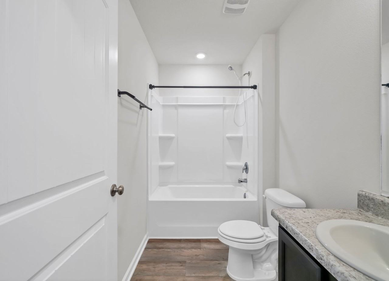 1035 Limpkin St - Photo 5 of 39