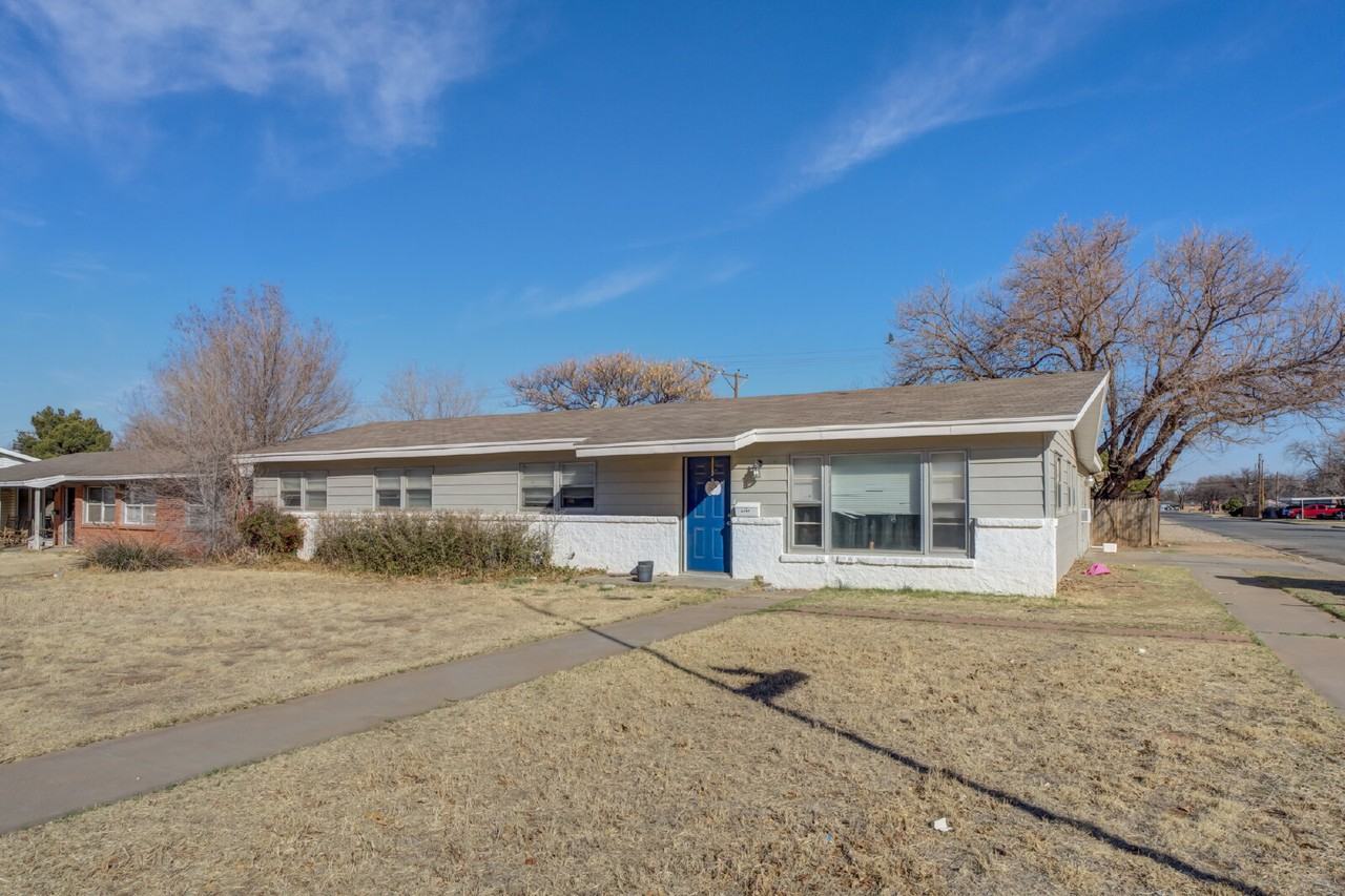 4202 44th St - Photo 2 of 21