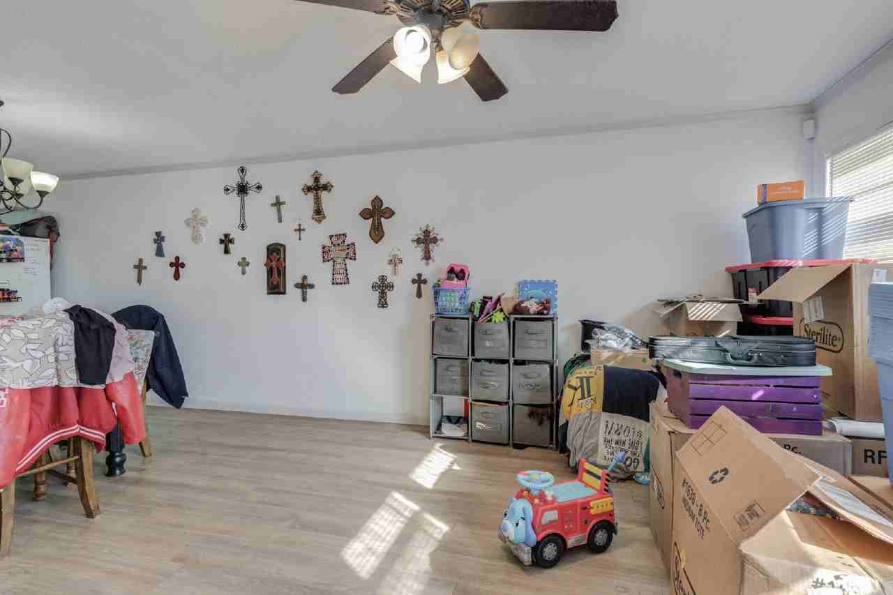 4202 44th St - Photo 7 of 18