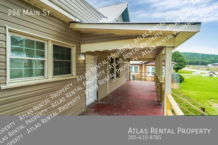 MAIN & - Photo 6 of 21