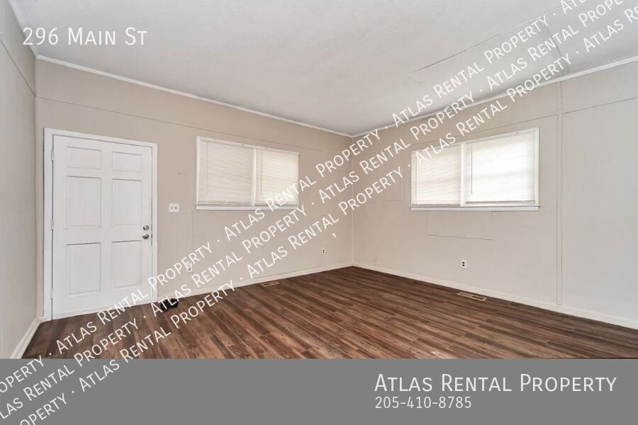 MAIN & - Photo 7 of 21