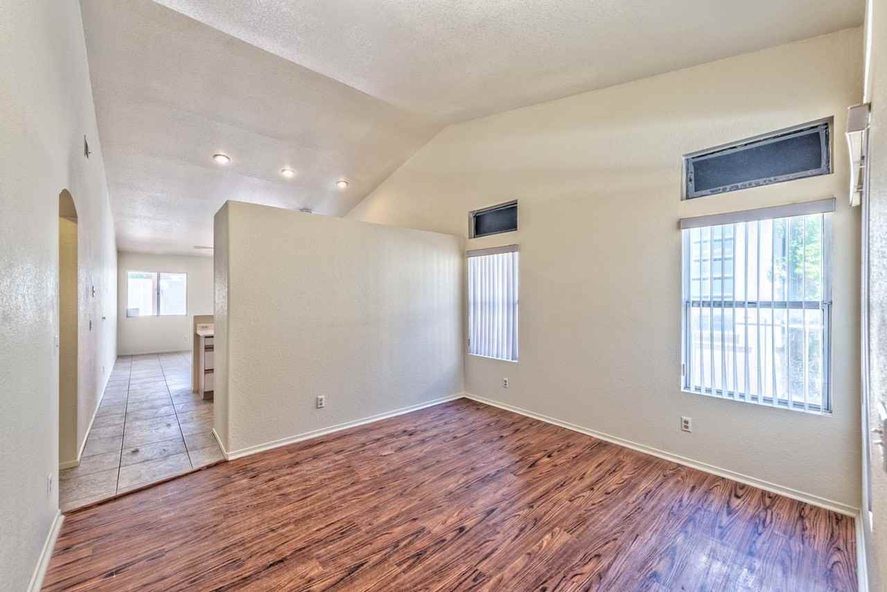 1854 Vista Del Oso Way - Photo 3 of 16