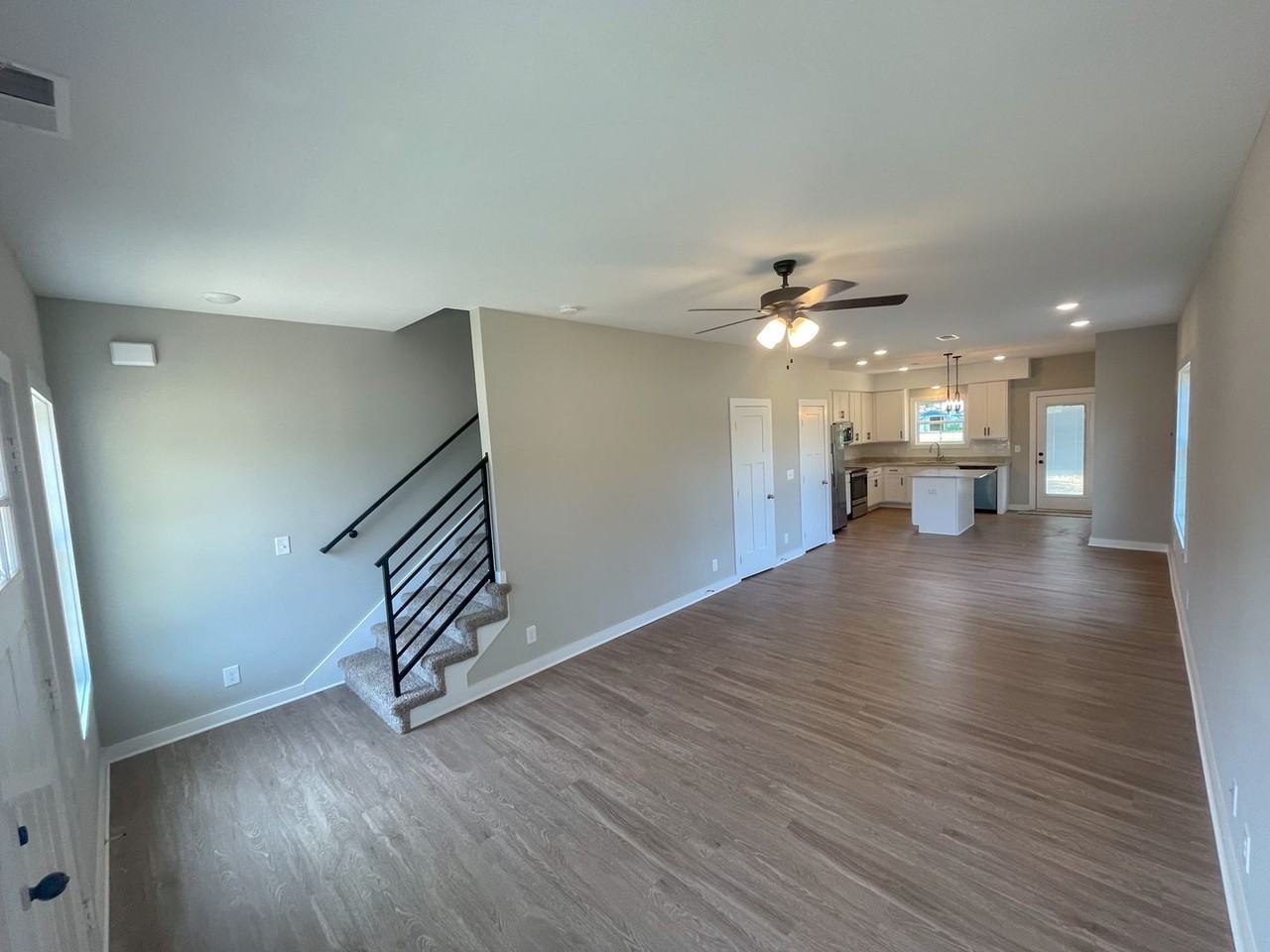 306 Honeycomb Ct - Photo 6 of 30
