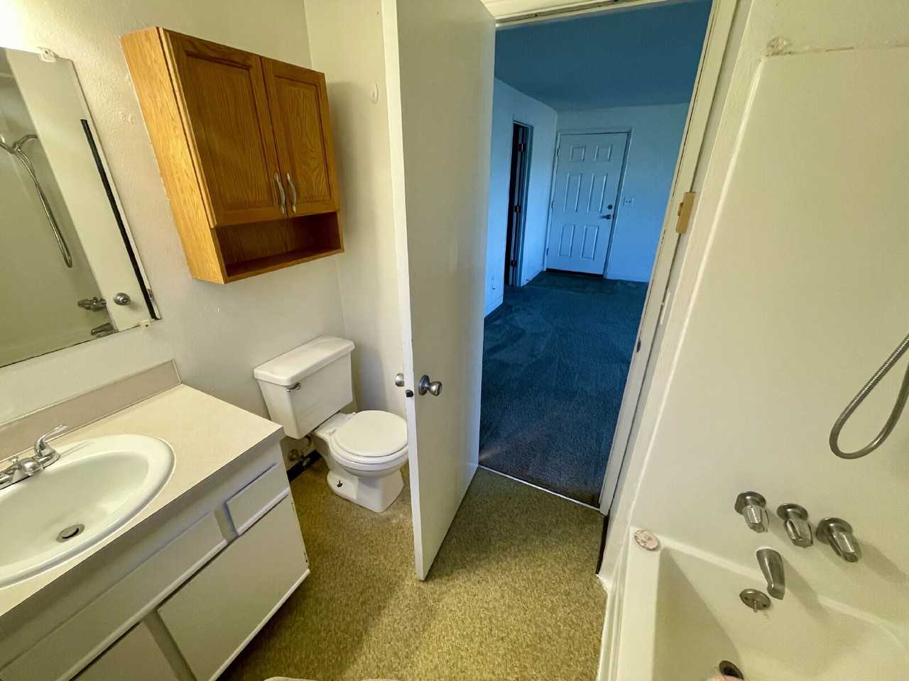 1923 Garden Ave Apt 10 - Photo 5 of 9