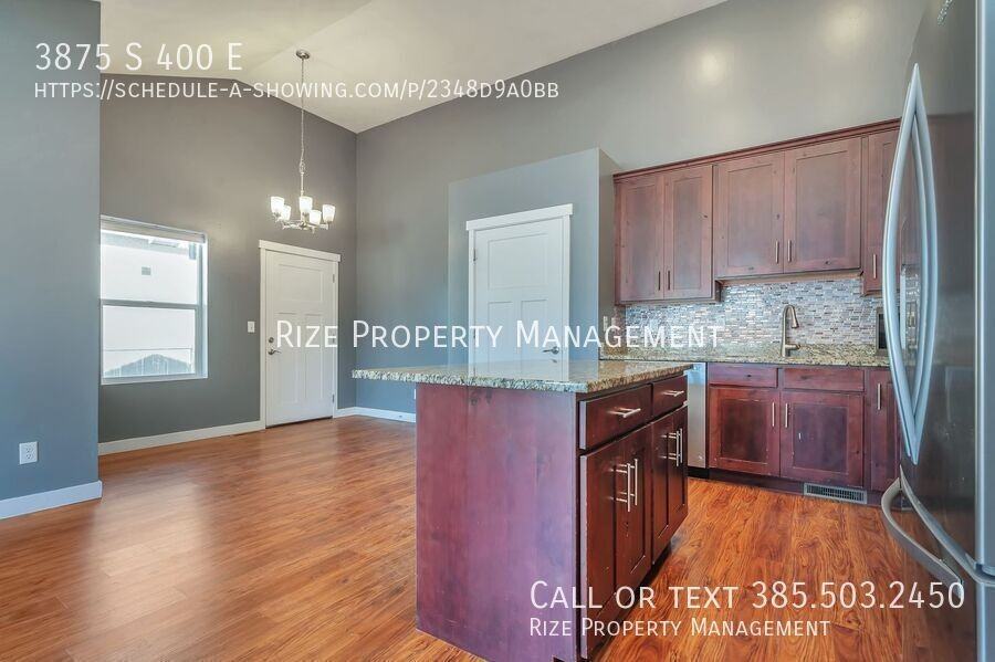 3875 S 400 E - Photo 2 of 31