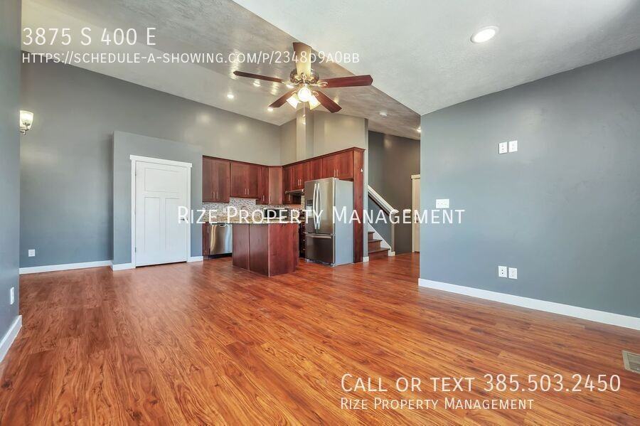 3875 S 400 E - Photo 3 of 31