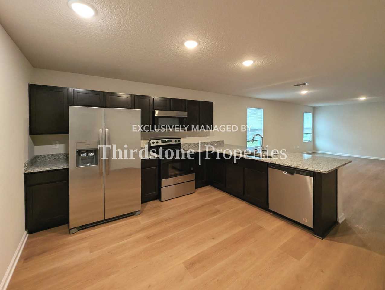 5433 Shenandoah Ave - Photo 3 of 16