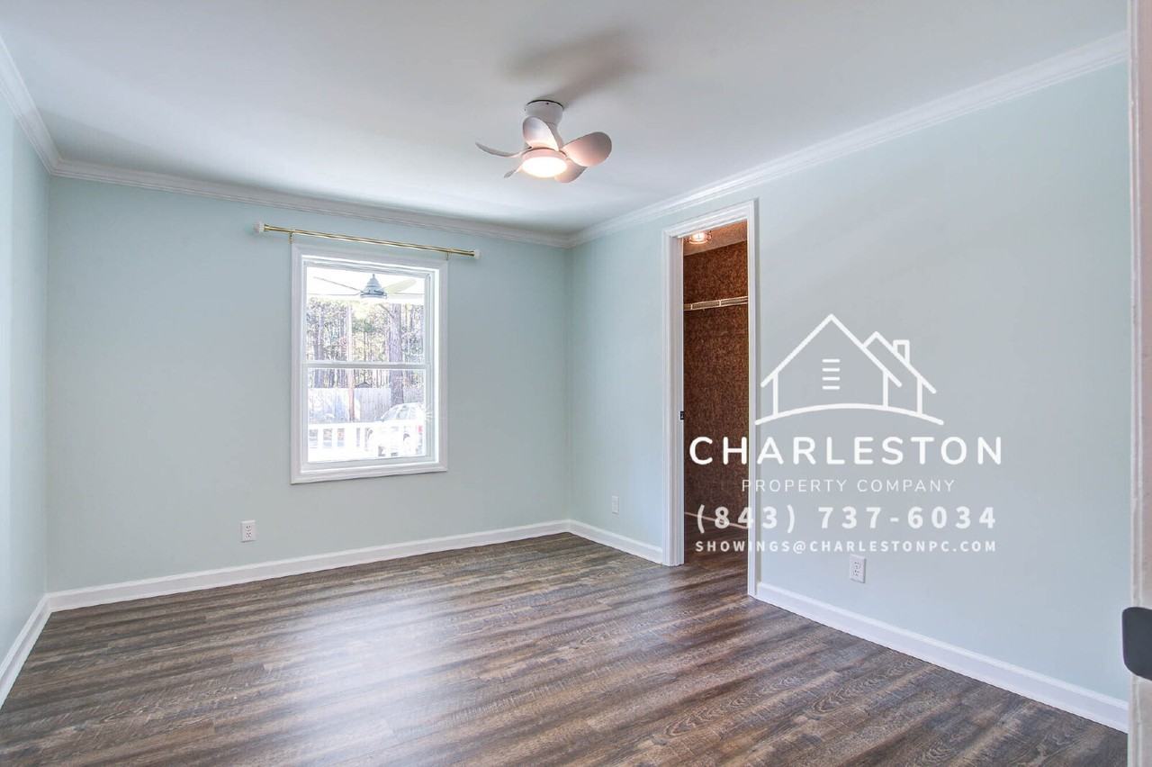 1833 Grover Dr - Photo 6 of 23