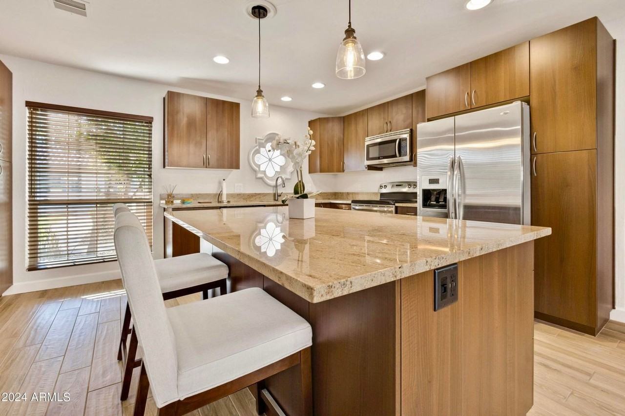 6249 N 78th St #14 - Photo 3 of 12