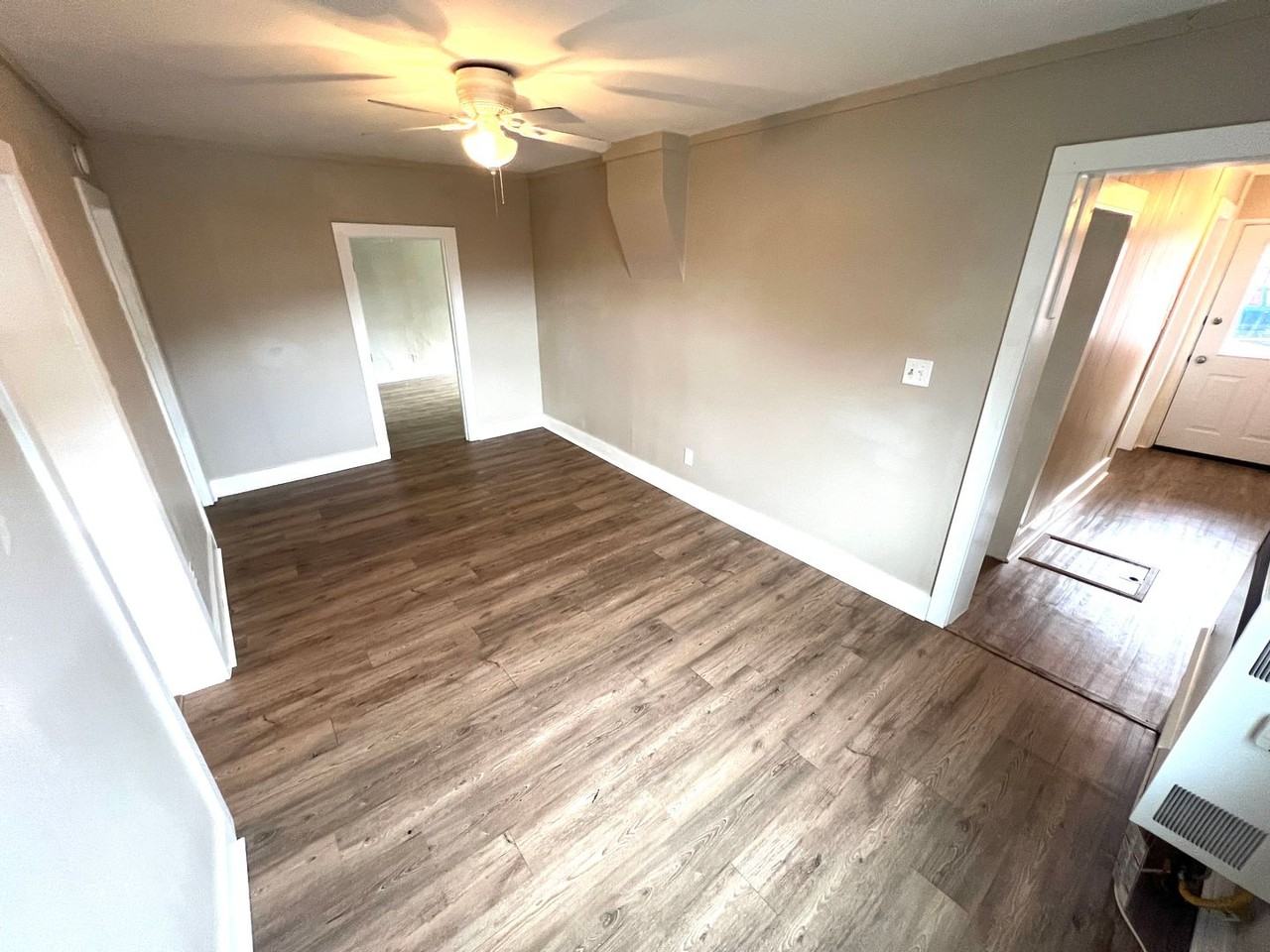 204 Breckenridge St - Photo 5 of 10